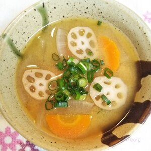 大根れんこん人参の味噌汁